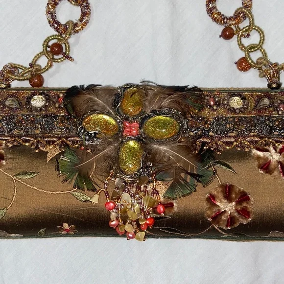 RARE HTF Like new Mary Frances Vintage Jeweled & Beaded feathers Clutch - Picture 4 of 16